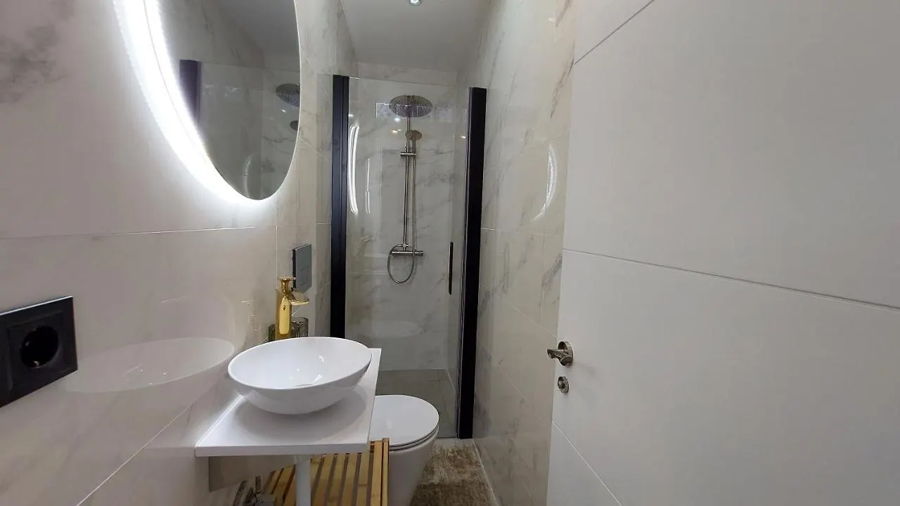 New Boho Home With Balcony, Private Garden And Communal Pool Nerja Spain