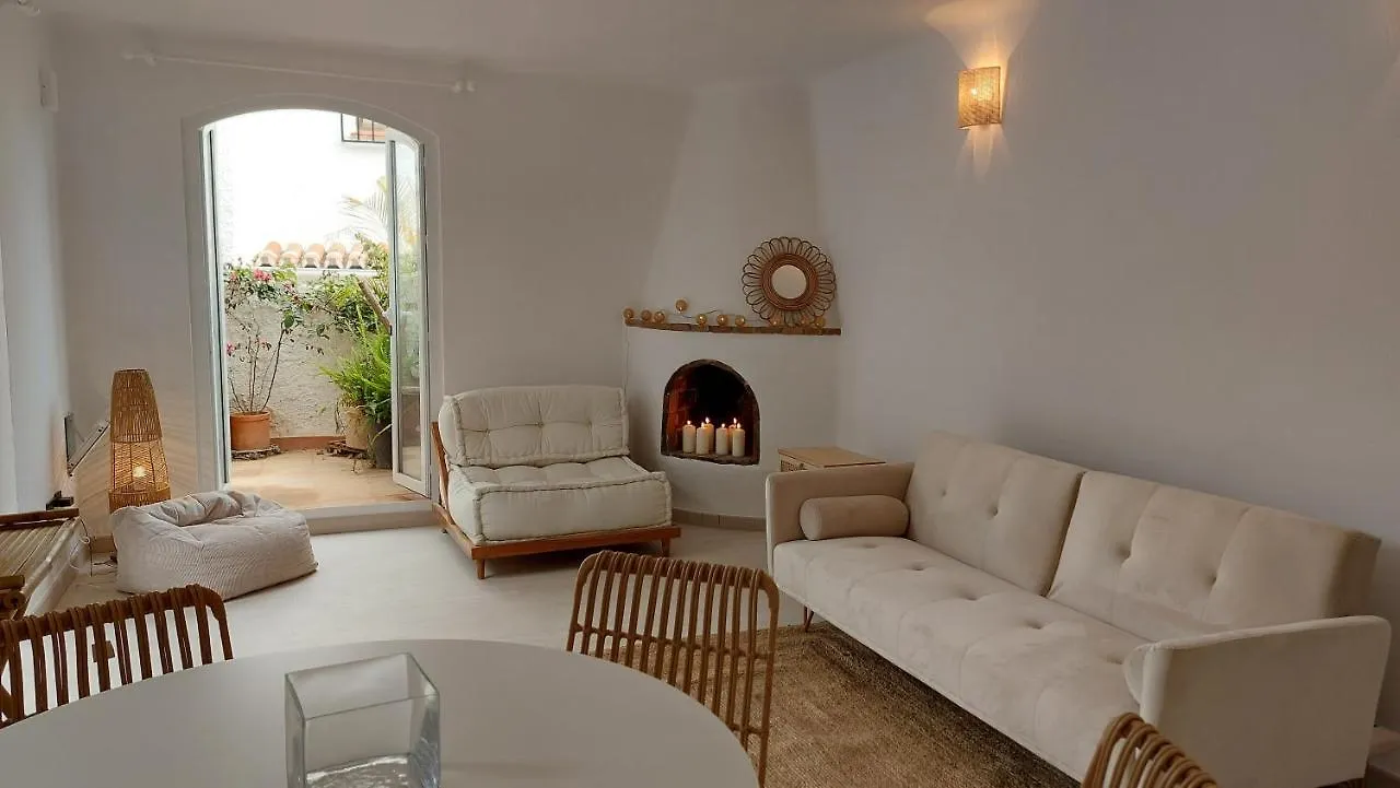 New Boho Home With Balcony, Private Garden And Communal Pool Nerja