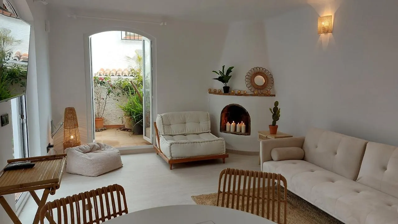 New Boho Home With Balcony, Private Garden And Communal Pool Nerja Spain