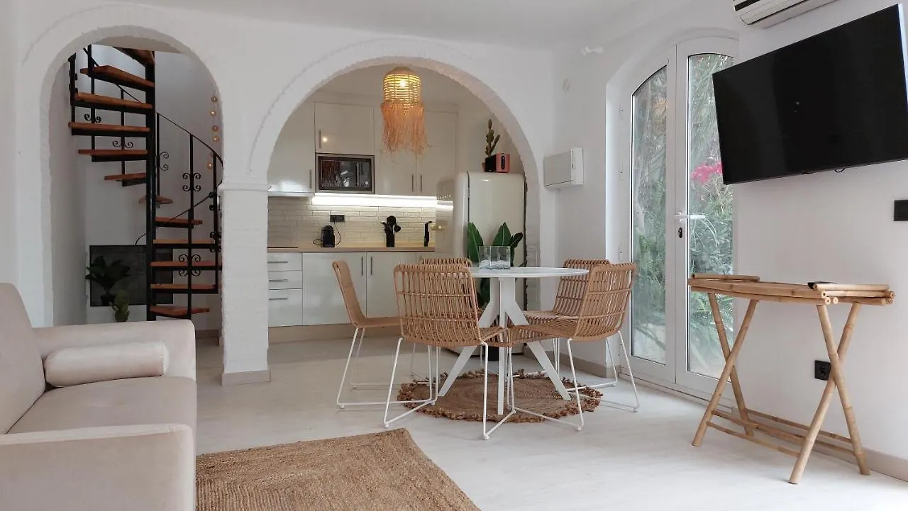 New Boho Home With Balcony, Private Garden And Communal Pool Nerja Spain