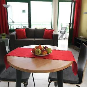 https://portonovo-casa-martin.in-canary-islands.com